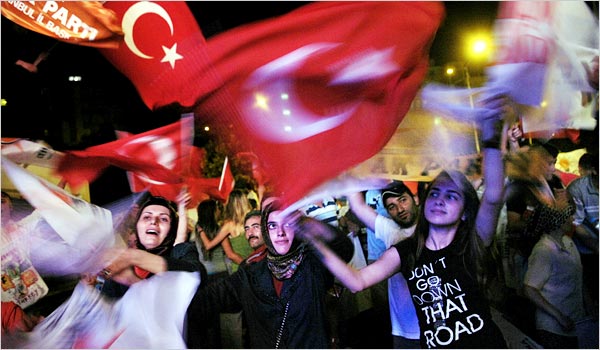 Προφυλακιστέοι υπόδικοι στη νέα τουρκική Βουλή