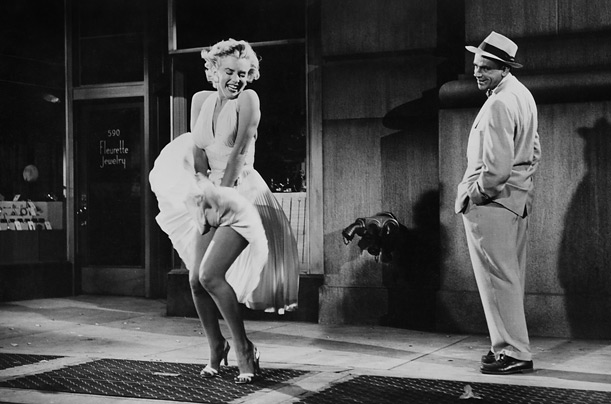 Σχεδόν πέντε εκατομμύρια δολάρια για το φόρεμα της Marilyn Monroe