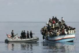 Μετανάστες σε ακυβέρνητο σκάφος