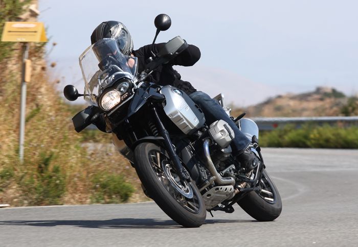 Η ελκυστική BMW R 1200 GS Triple Black