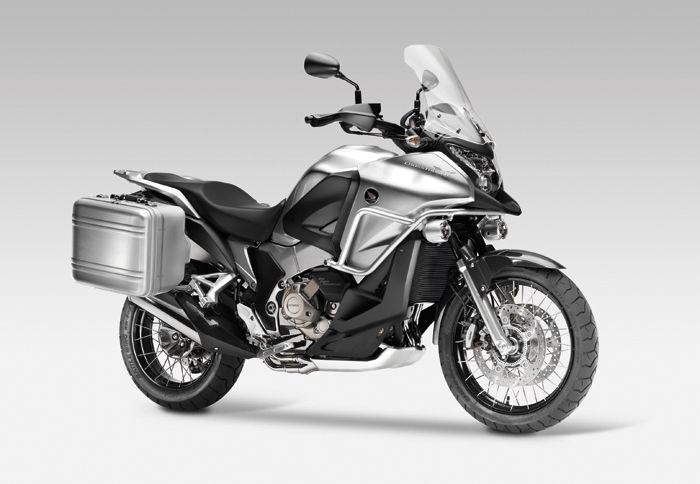 Στη μαζική παραγωγή το Honda Crosstourer