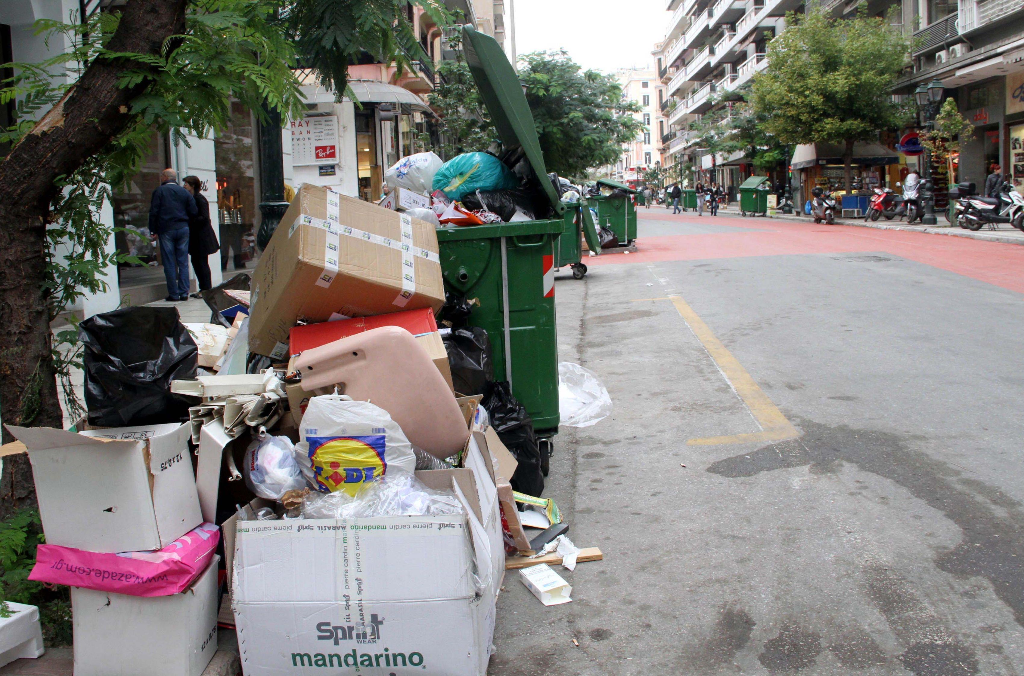 Ξεκίνησε η αποκομιδή σκουπιδιών στη Θεσσαλονίκη
