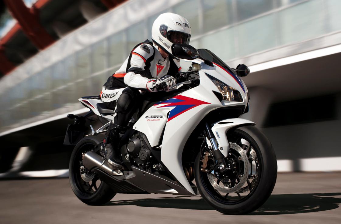 Νέα Honda CBR1000RR Fireblade