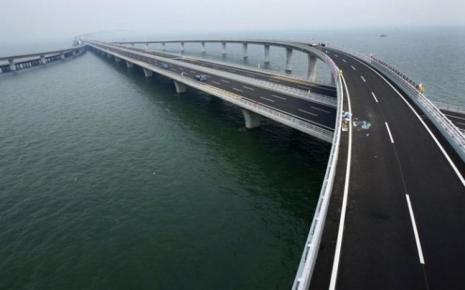 Στην Κίνα η μεγαλύτερη γέφυρα πάνω από το νερό