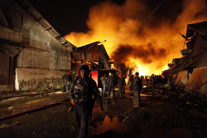 Κόλαση φωτιάς στη Μιανμάρ