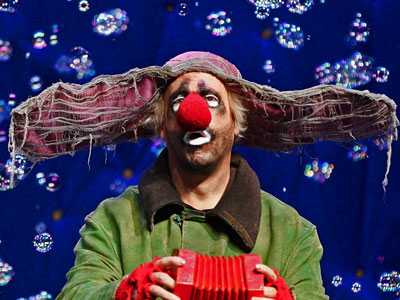 Αλλαγή ώρας στις παραστάσεις του Slava’s Snow Show