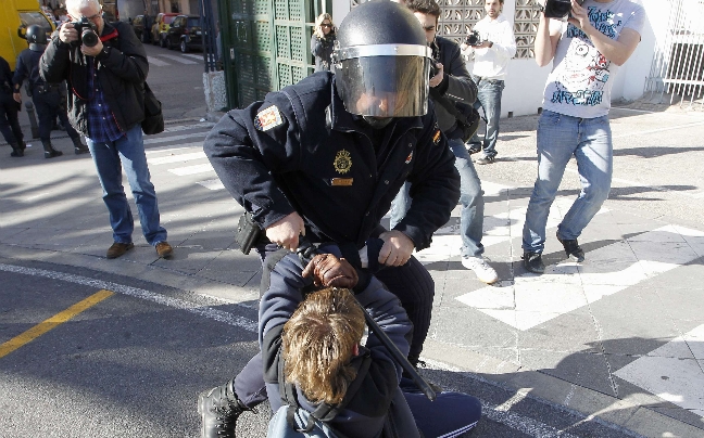 Πρωτοφανής αστυνομική βία στις μαθητικές διαδηλώσεις