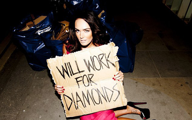 Η Tamara Ecclestone «ζητιανεύει» διαμάντια!