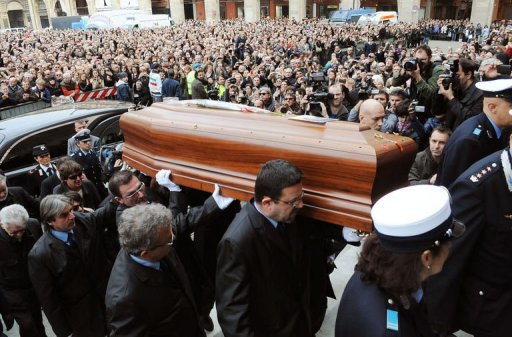 «Πόλεμος» για τη θρησκευτική κηδεία του Λούτσιο Ντάλα
