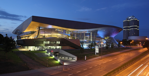 Ρεκόρ επισκεπτών σημείωσε το BMW Welt