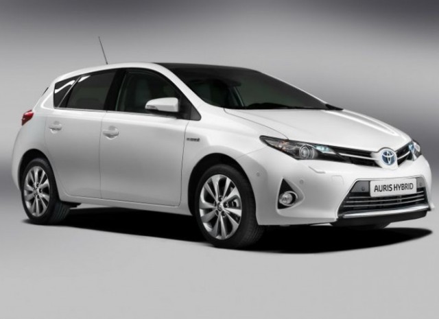 Το νέο Toyota Auris Hybrid