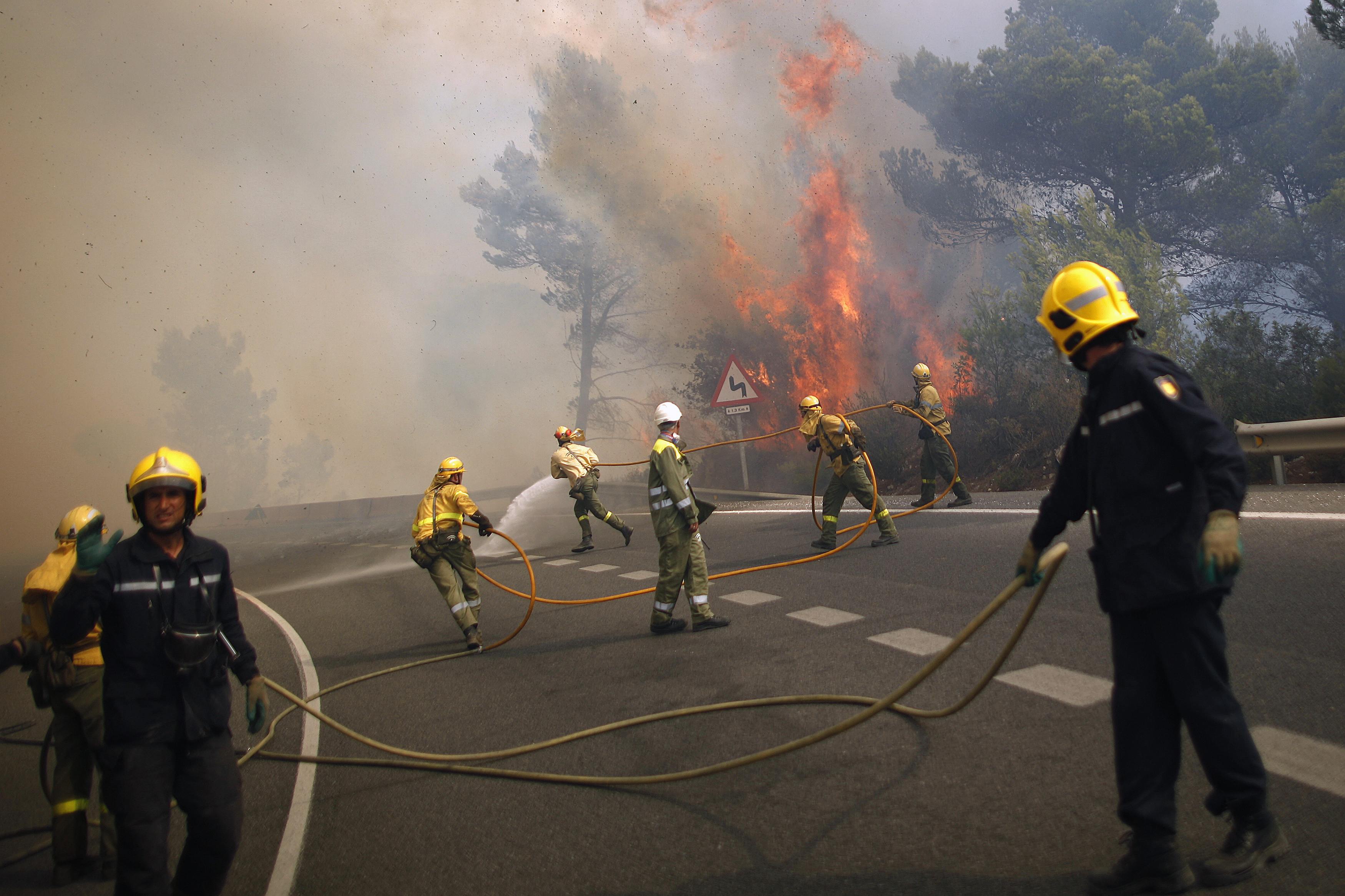Υπό έλεγχο τέθηκε η πυρκαγιά στη Μαρμπέγια της Ισπανίας