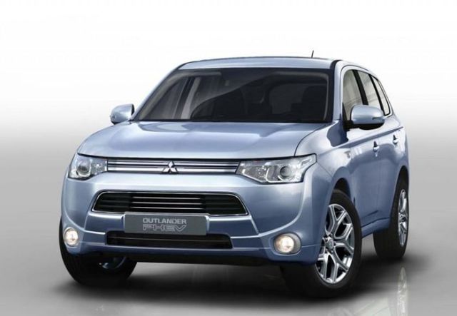 Το νέο Mitsubishi Outlander PHEV