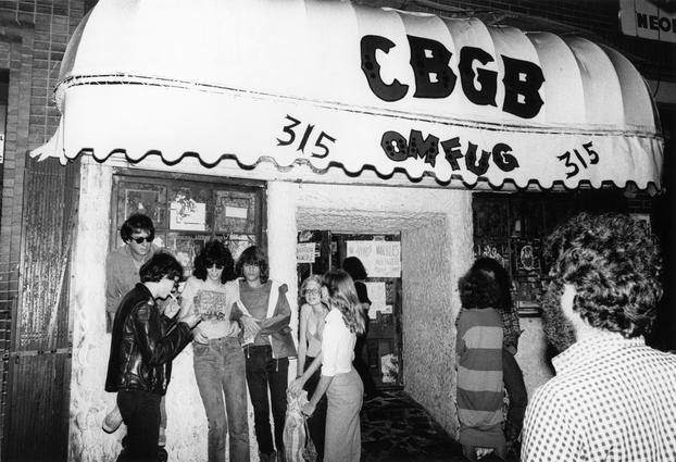 To «CBGB» γίνεται ταινία