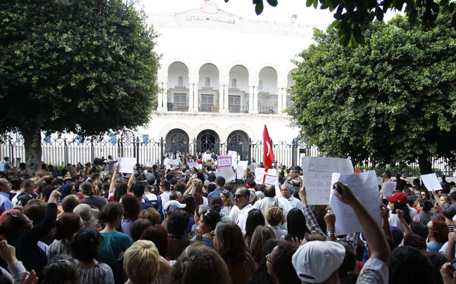 Υπόθεση βιασμού από αστυνομικούς ερευνάται στην Τυνησία