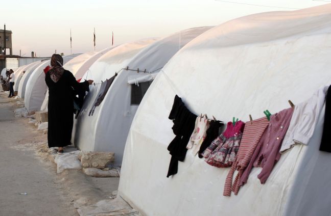 Ο χειμώνας «απειλεί» τους πρόσφυγες της Συρίας
