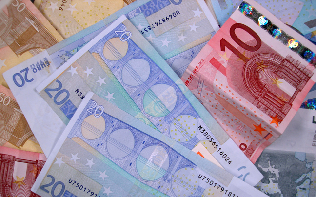 Δέσμευση καταθέσεων για ΦΠΑ άνω των 3.000 ευρώ