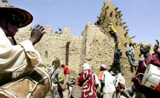 Καταστρέφουν τα μαυσωλεία αγίων στο Μάλι οι ισλαμιστές