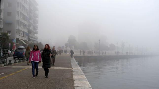 Μηδενική ορατότητα στη Θεσσαλονίκη