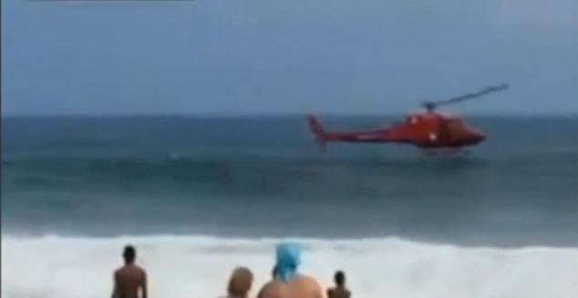 Ελικόπτερο έπεσε κοντά στην ακτή της Κόπα Καμπάνα