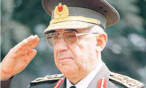 Αρνείται τη συμμετοχή του στο πραξικόπημα του 1997 ο Καρανταγί