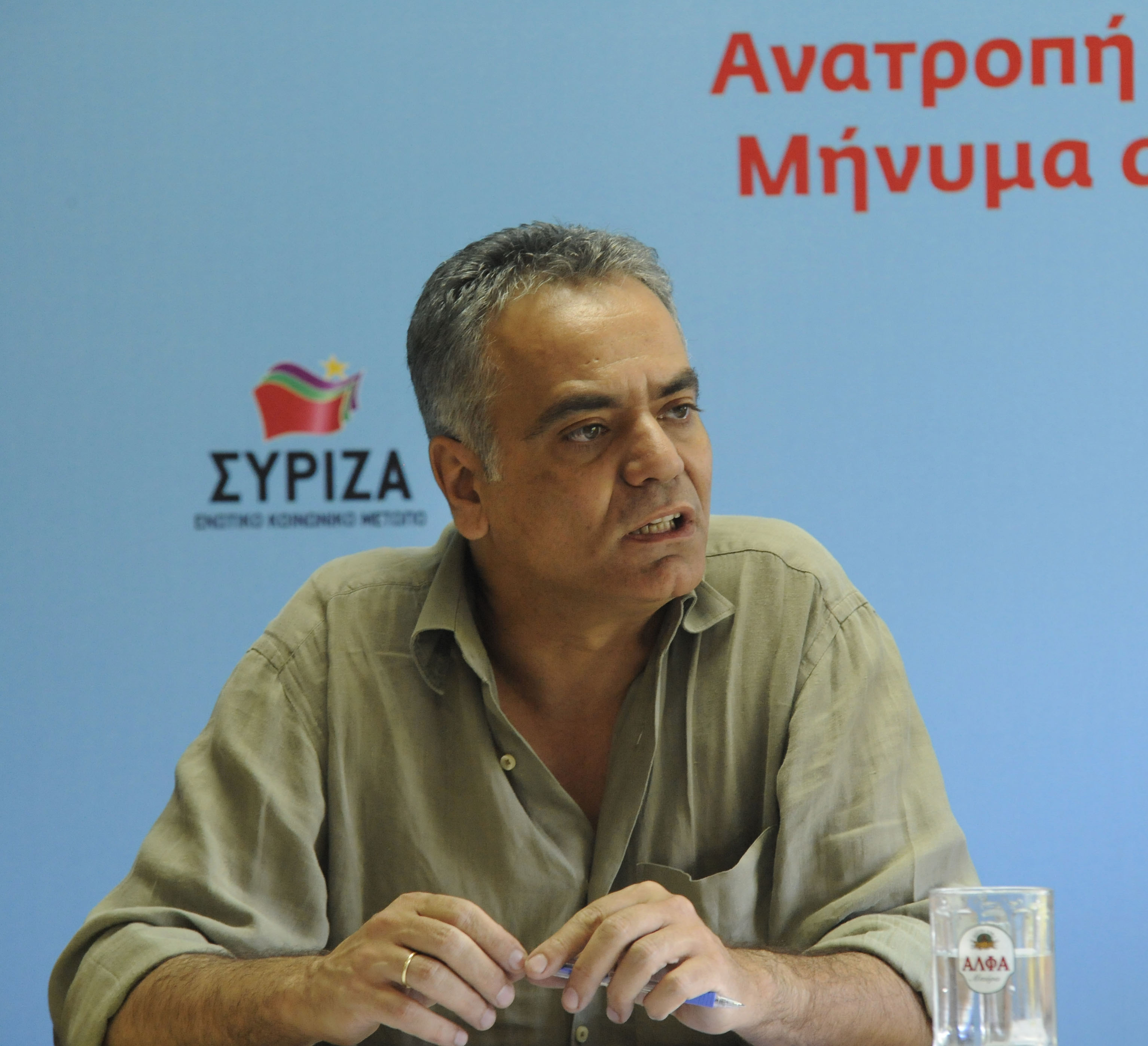 «Ο ΣΥΡΙΖΑ-ΕΚΜ δεν έχει σχέση με τις πράξεις τυφλής βίας»