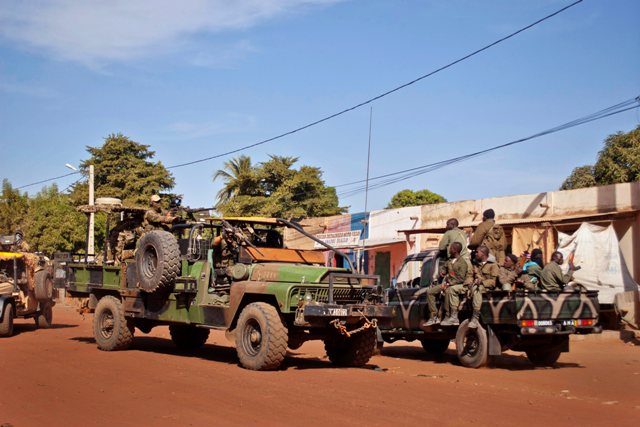 Γαλλικά τεθωρακισμένα στο Μάλι