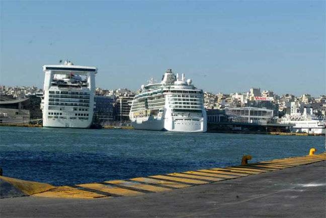 Μείωση πλοίων, αύξηση χωρητικότητας στον εμπορικό στόλο