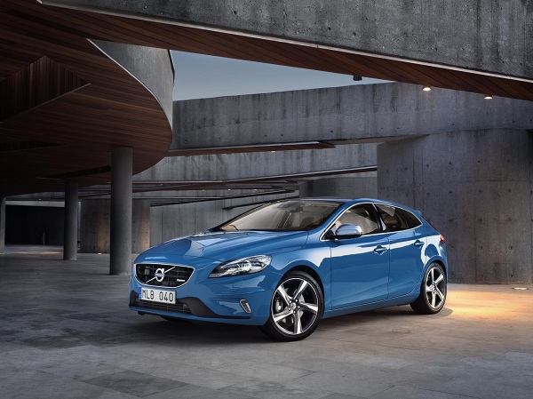 Νέος κινητήρας για το Volvo V40