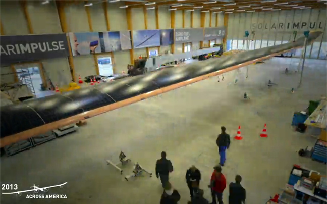 Έτοιμο να πετάξει το ηλιακό αεροπλάνο Solar Impulse