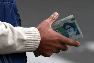 «Καλπάζει» ο πληθωρισμός στο Ιράν