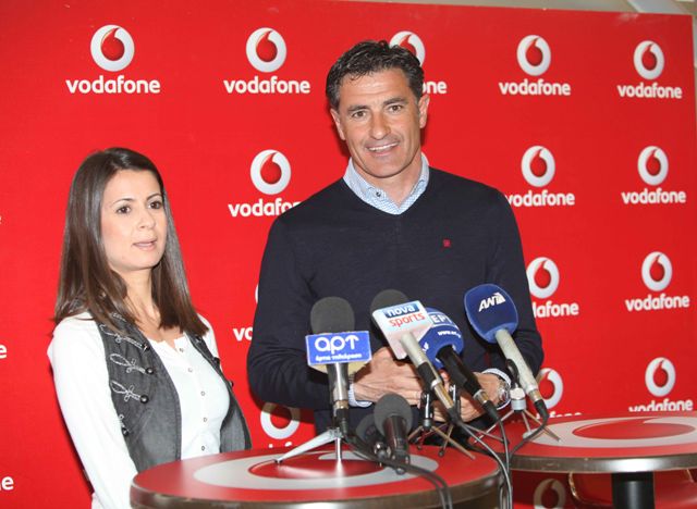 Η Vodafone συγχαίρει τον Ολυμπιακό
