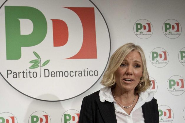 «Αποτέλεσμα της κρίσης η δυσαρέσκεια των Ιταλών προς τη Μέρκελ»