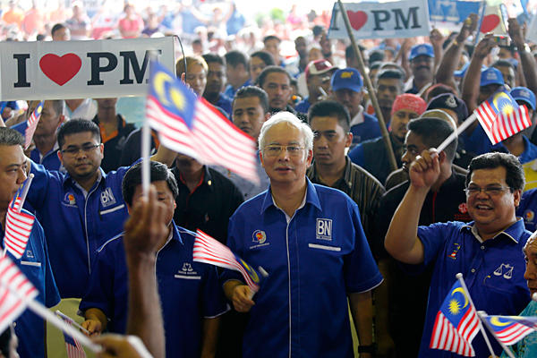 Προβάδισμα του κυβερνώντος κόμματος στις εκλογές στη Μαλαισία