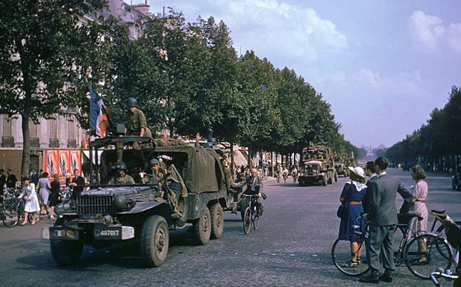Φωτογραφίες από το Παρίσι το 1944