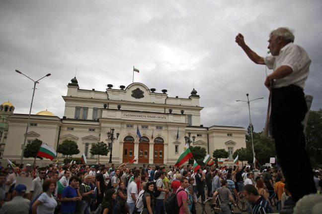 «Κύρια απειλή για την κυβέρνηση στη Βουλγαρία&#8230; η ίδια η κυβέρνηση»