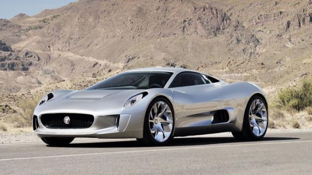 Στην παραγωγή η καυτή Jaguar C-X75