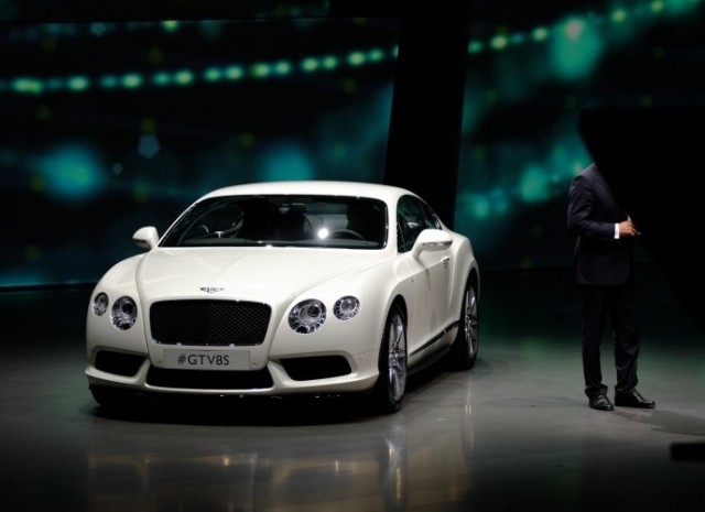 «Ένεση» δύναμης για τη Bentley Continental