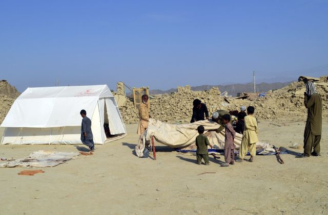 Στους 15 οι νεκροί από το σεισμό στο Πακιστάν