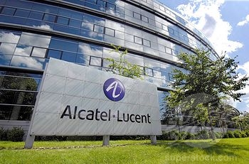 «Μαχαίρι» σε 15.000 θέσεις στην Alcatel-Lucent