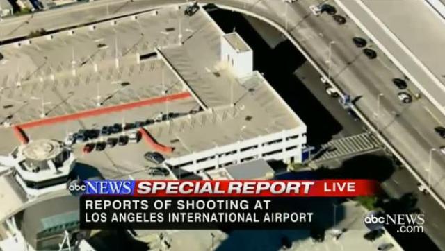 Ένας νεκρός και επτά τραυματίες από την επίθεση στο αεροδρόμιο του Λος Άντζελες
