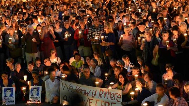 Τίμησαν τη μνήμη του Ιρανού πρόσφυγα που σκοτώθηκε σε στρατόπεδο κράτησης