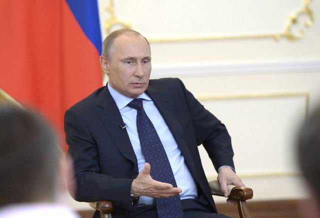 Ο Πούτιν δήλωσε έτοιμος να συζητήσει μια λύση στην κρίση με τον ΟΑΣΕ