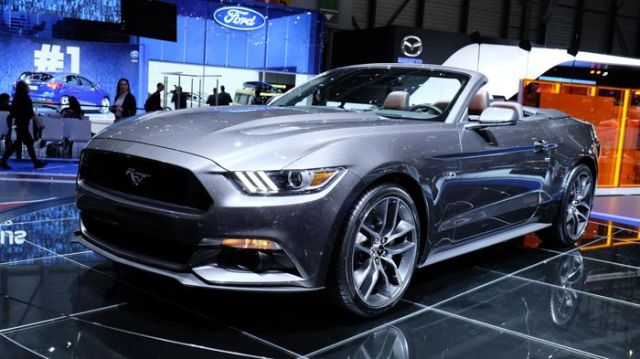 H νέα Ford Mustang Convertible