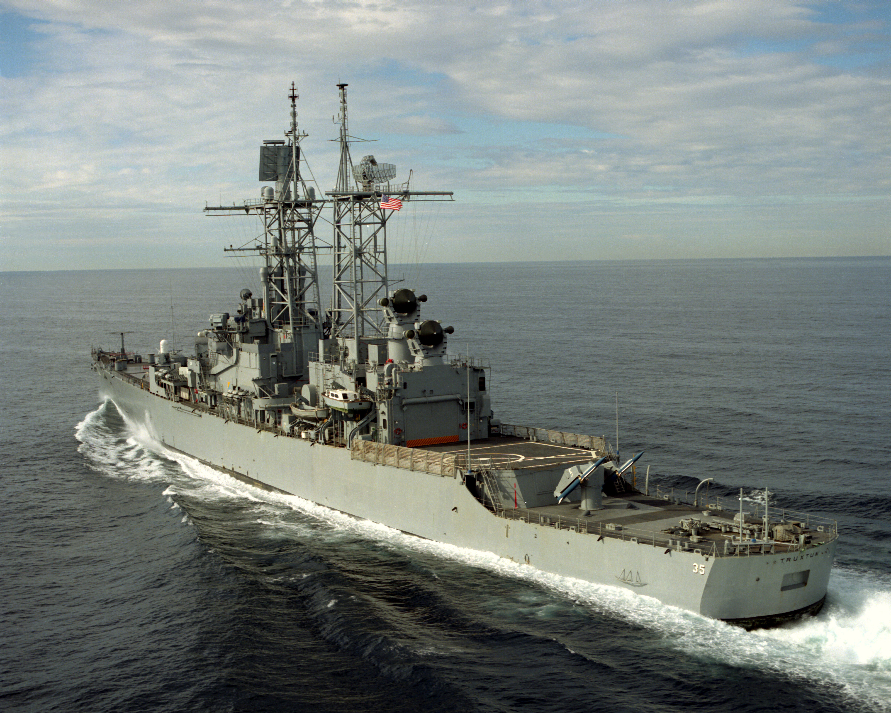 Το USS Truxtun θα παραμείνει για ασκήσεις στη Μαύρη Θάλασσα