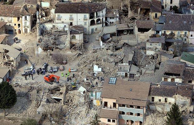 Πέντε χρόνια από το φονικό σεισμό στη Λ&#8217; Άκουιλα