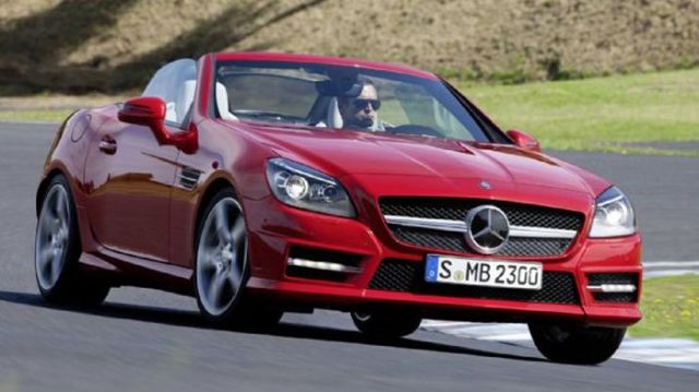 Υβριδική και τετρακίνητη η επόμενη Mercedes SLK