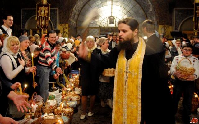 Η Ανάσταση του Κυρίου ένωσε τους Ουκρανούς