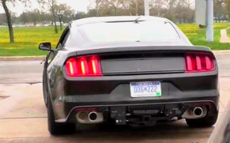 Το πρωτότυπο Mustang 2015 βρυχάται