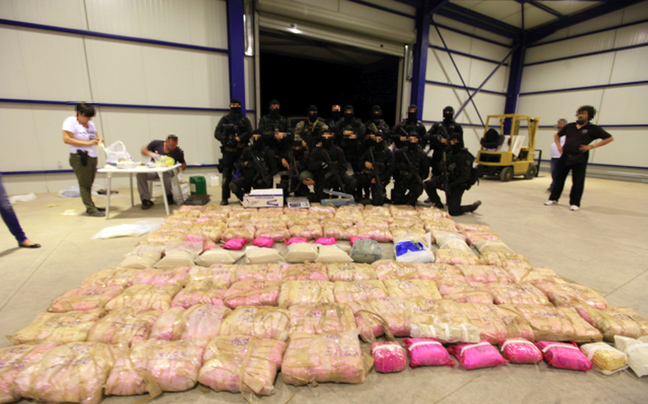 «Αποθήκη» ναρκωτικών στη Φιλοθέη
